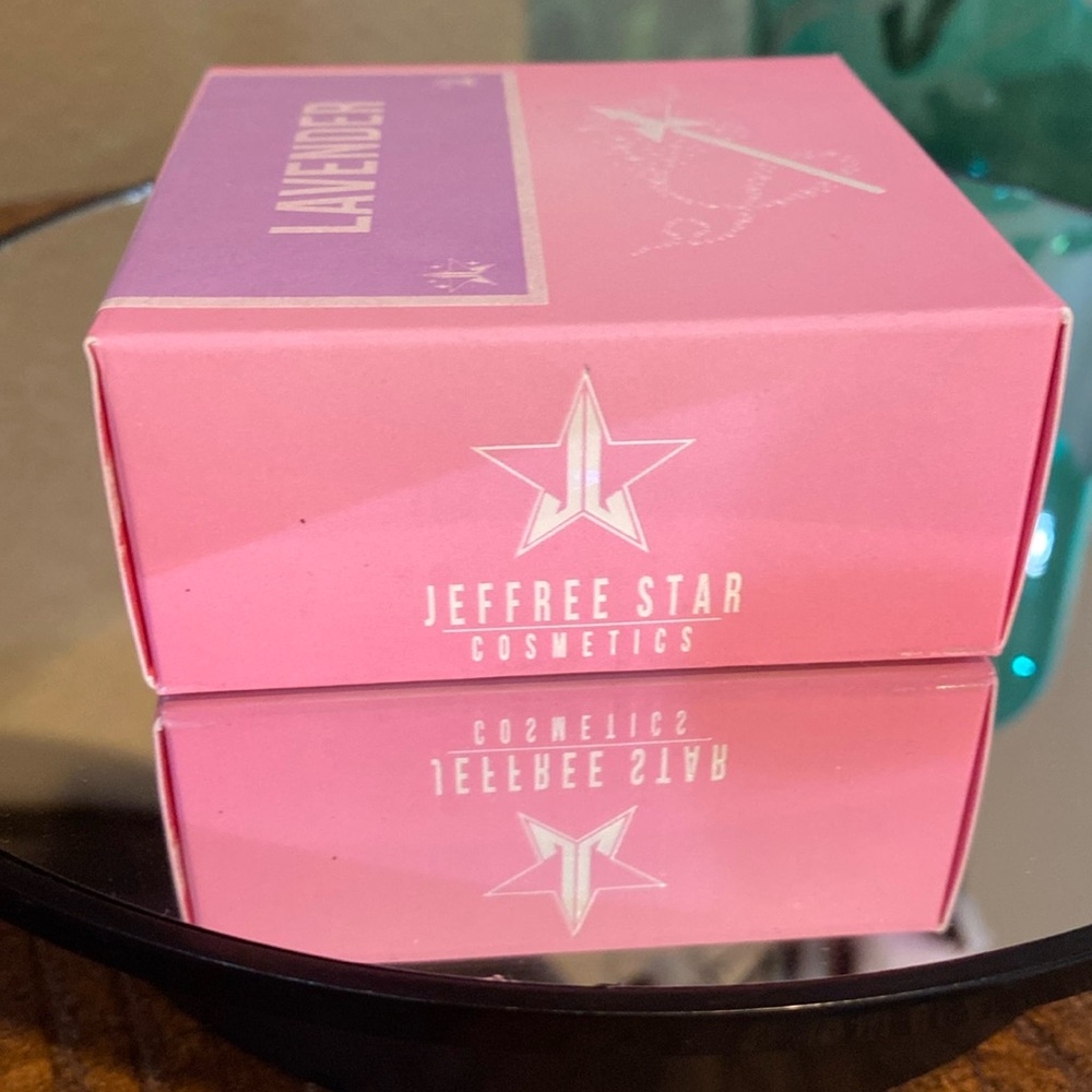 Jeffree Star Setting Powder, in shade lavender. NEW in box! - Picture 5 of 9